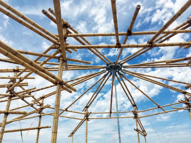 Assembly of the Mobile Bamboo Theatre at the Beach