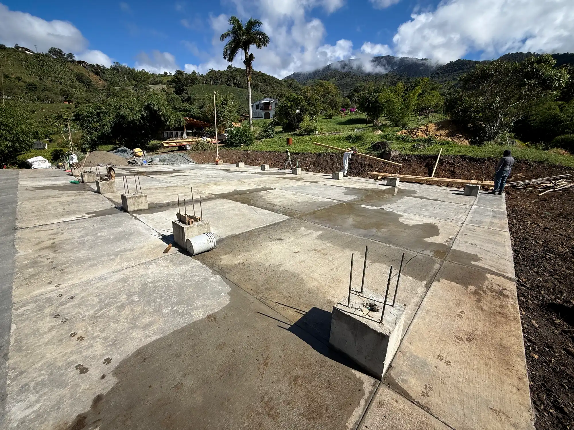 Prefabrication of structural columns for the guadua bamboo pavilion