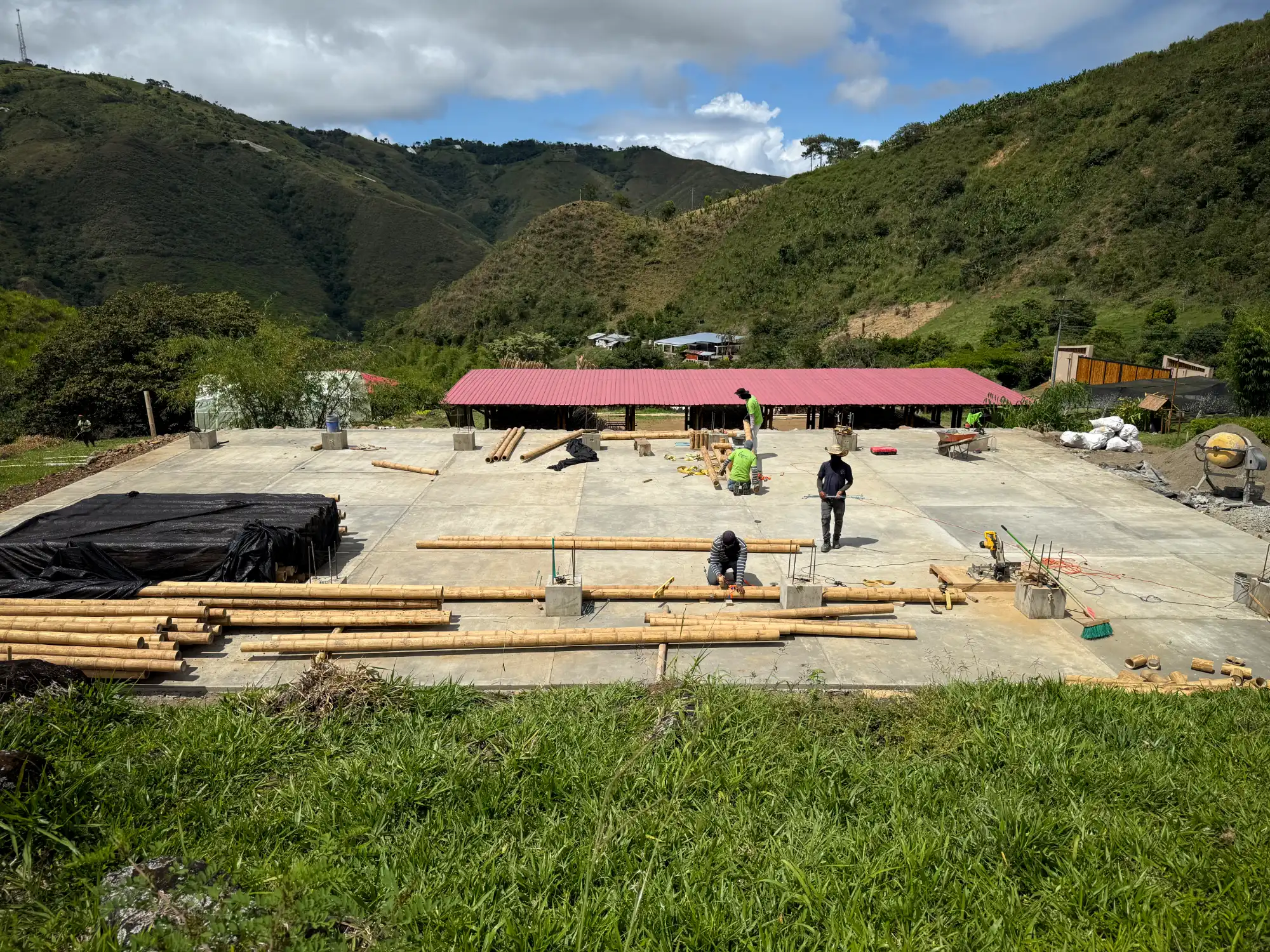 Prefabrication of structural columns for the guadua bamboo pavilion