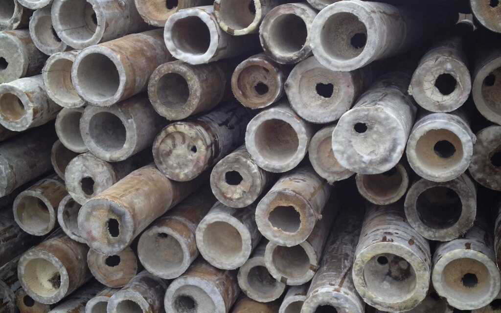 How to Remove Bamboo Mold 6 Surface Mold on Bamboo Poles Photo by: Stéphane Schröder © www.guaduabamboo.com