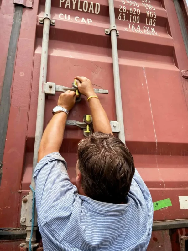 Bamboo Export: Loading Containers for International Shipping