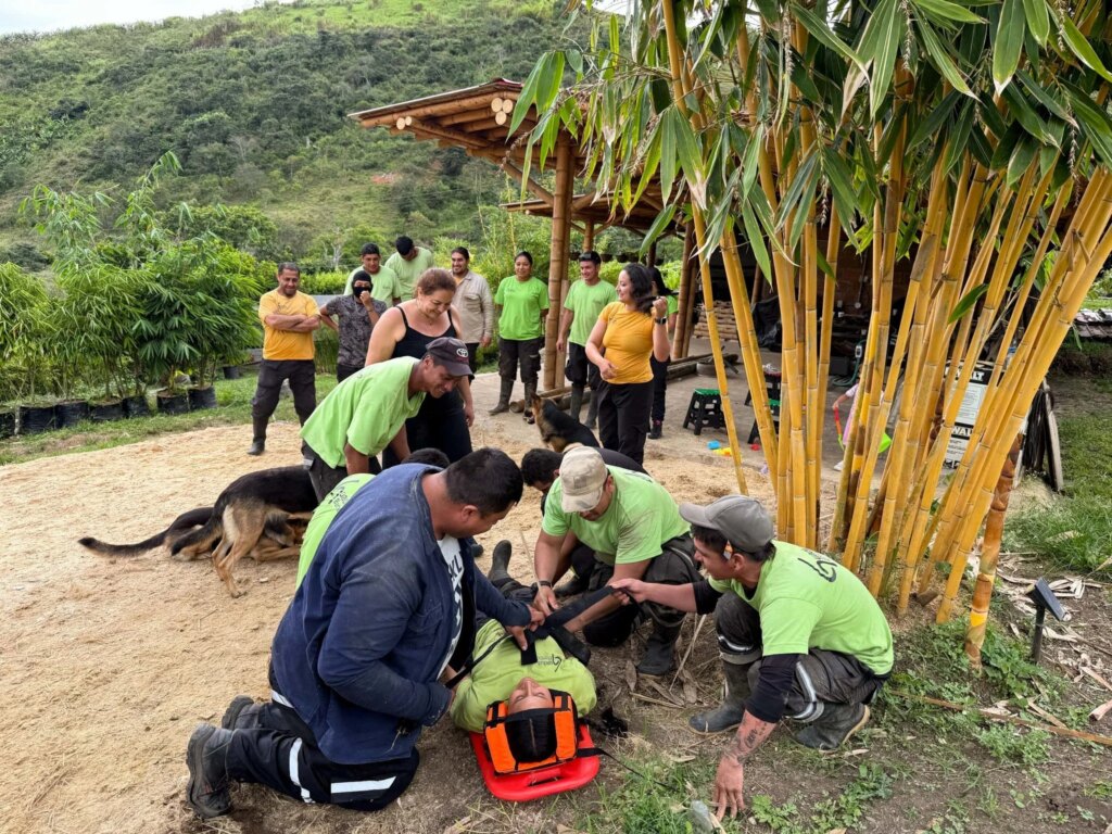 Fire & First Aid Training at Guadua Bamboo 5 Fire & First Aid Training at Guadua Bamboo