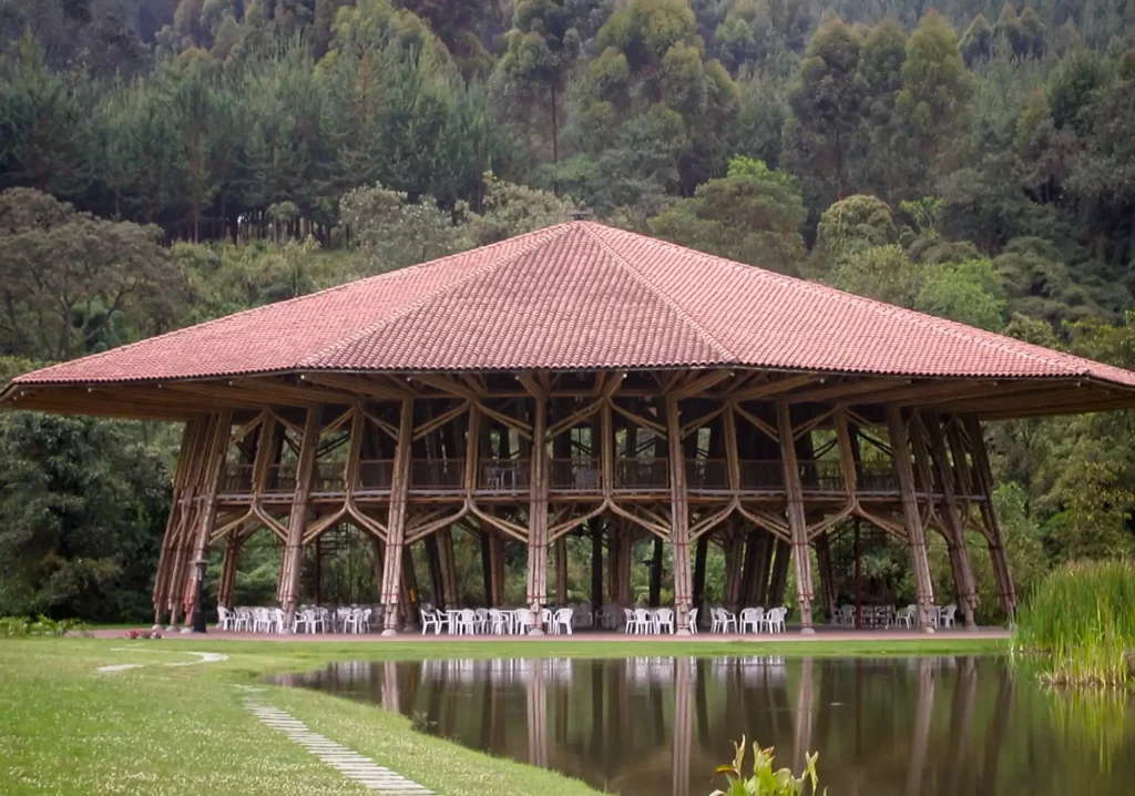Bamboo History Timeline: From Ancient Traditions to Modern Innovation 24 ZERI Pavilion, Expo Hanover 2000 - Simón Vélez