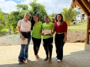 Guadua Bamboo SAS Shares Its Award with a $500,000 COP Bonus for Each Team Member