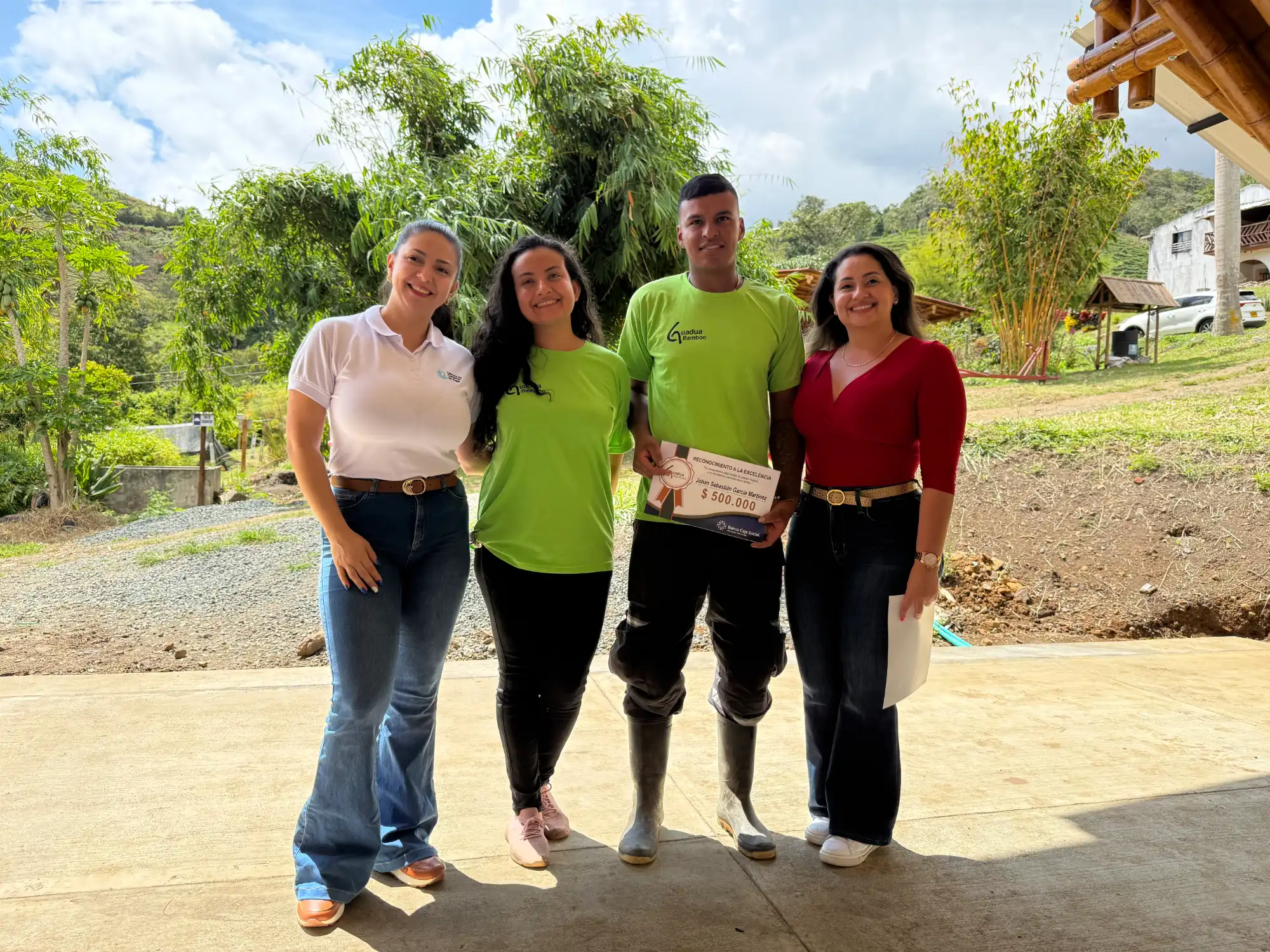 Guadua Bamboo SAS Shares Its Award with a $500,000 COP Bonus for Each Team Member