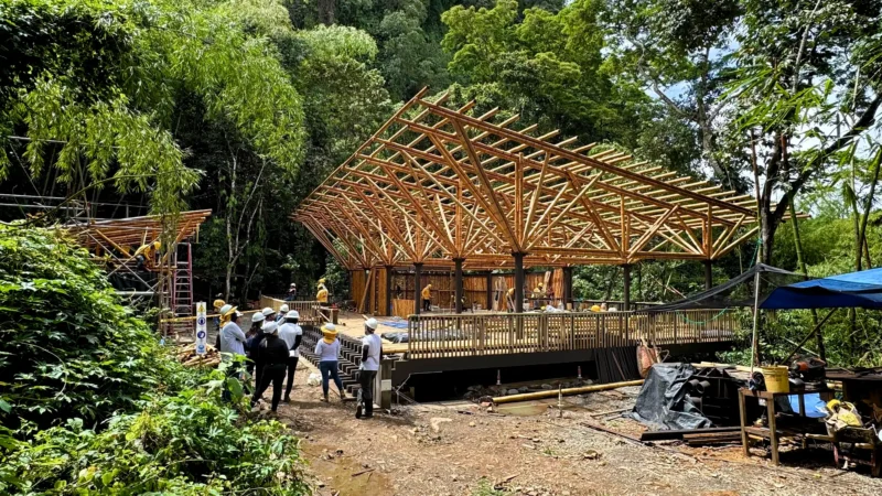 Guadua Bamboo Structures at Cerro Tusa: Building on Colombia’s Sacred Mountain 74 Guadua Bamboo structures at the Cerro Tusa park in Colombia