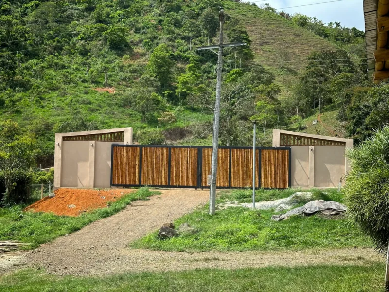 Luxury entrance gate design using premium Guadua Bamboo in Colombia