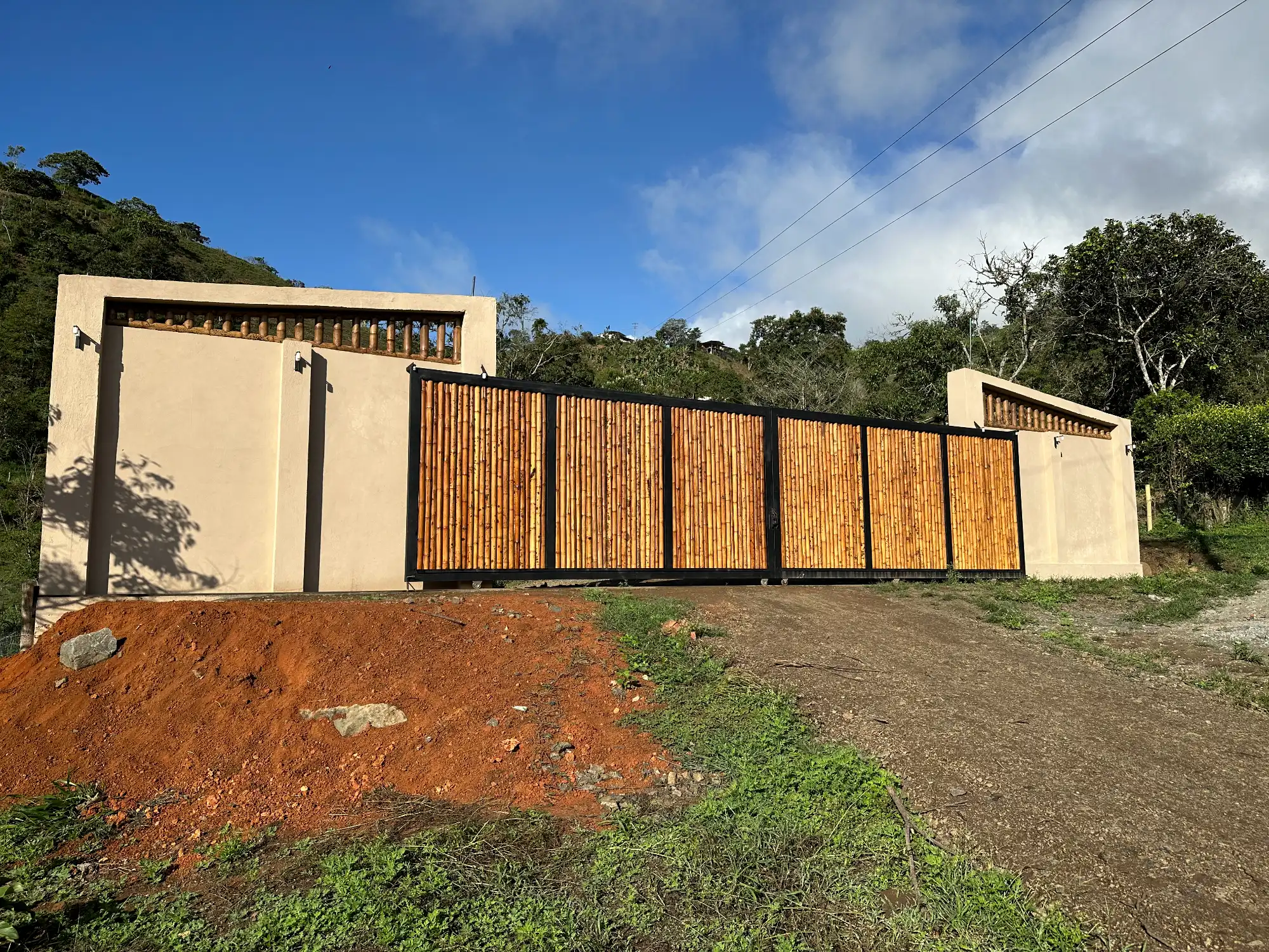 Luxury entrance gate design using premium Guadua Bamboo in Colombia