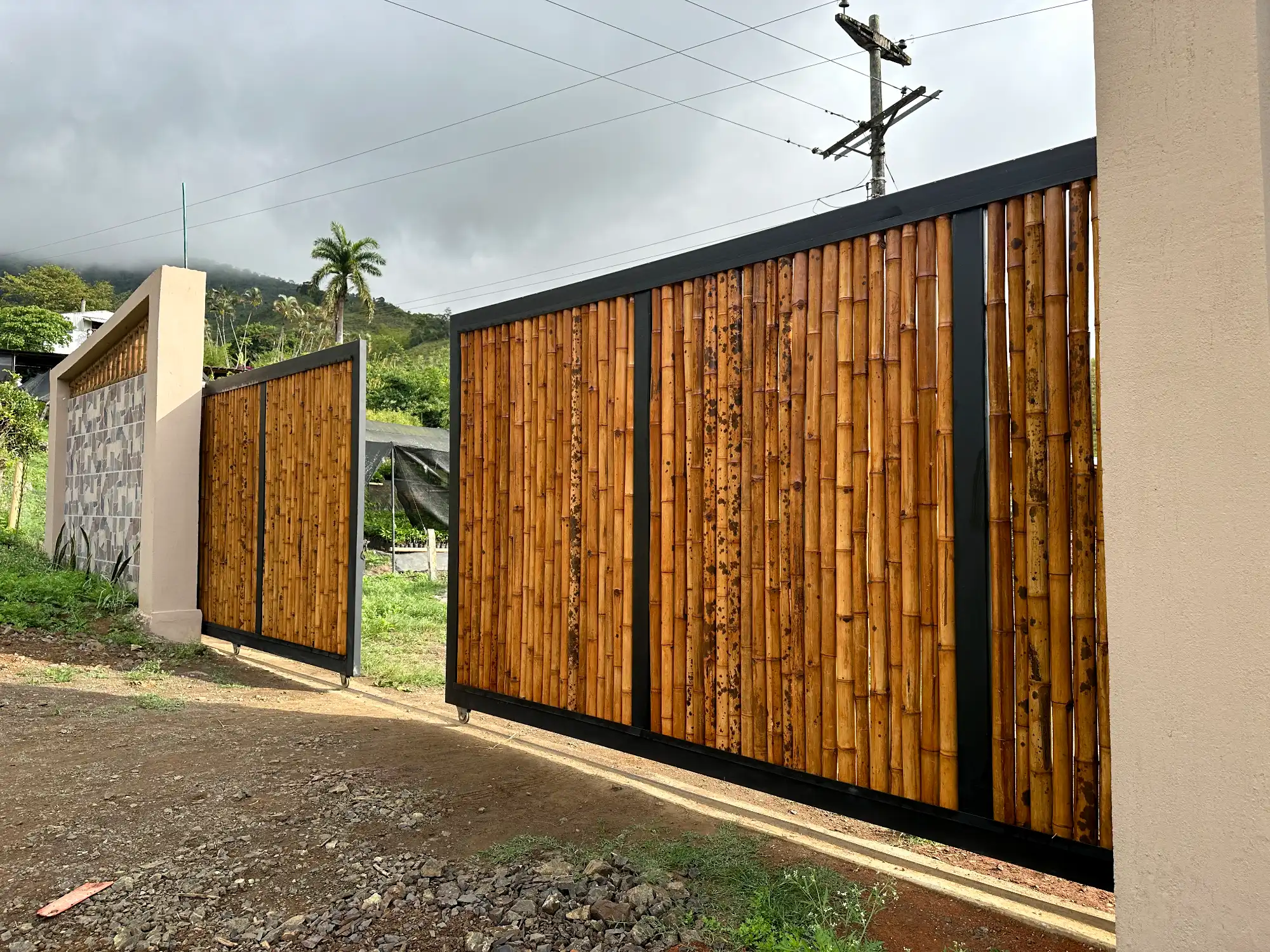 Luxury entrance gate design using premium Guadua Bamboo in Colombia