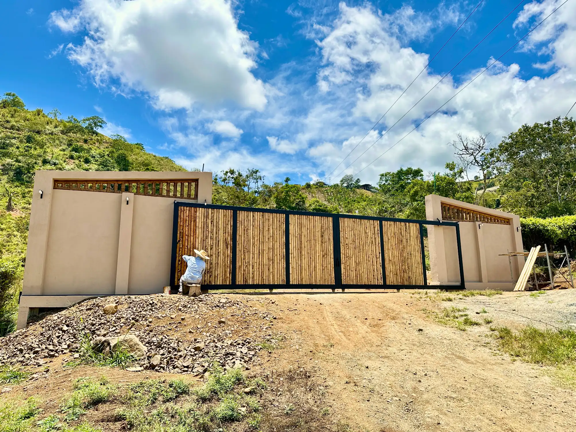 Luxury entrance gate design using premium Guadua Bamboo in Colombia