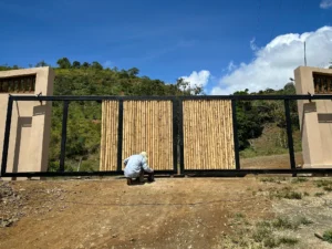 Luxury entrance gate design using premium Guadua Bamboo in Colombia
