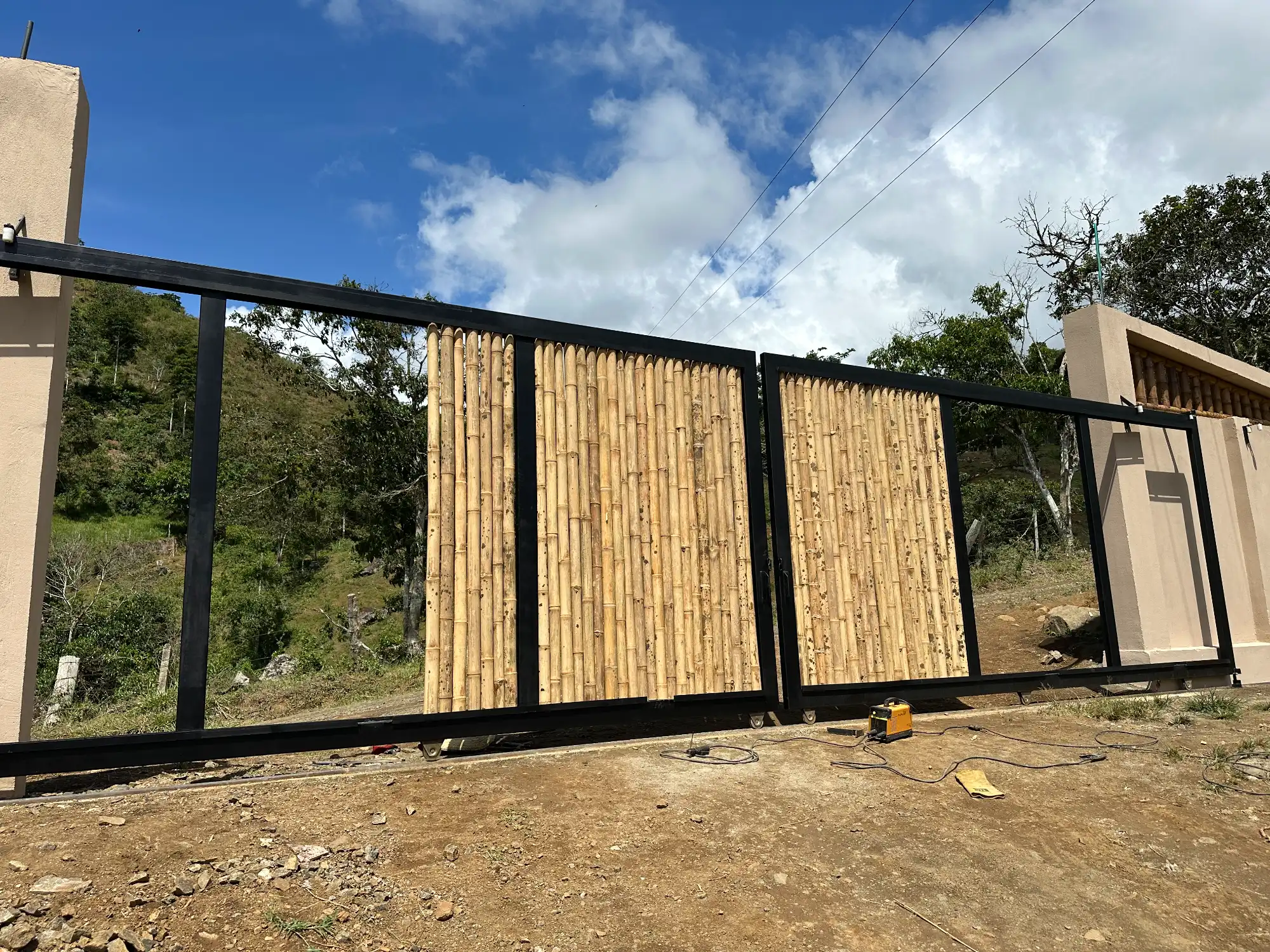 Luxury entrance gate design using premium Guadua Bamboo in Colombia