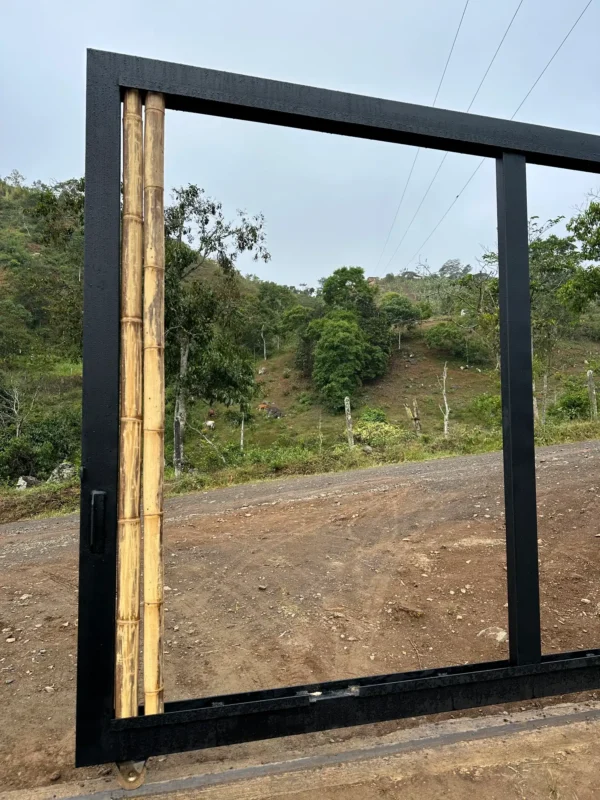 Luxury entrance gate design using premium Guadua Bamboo in Colombia