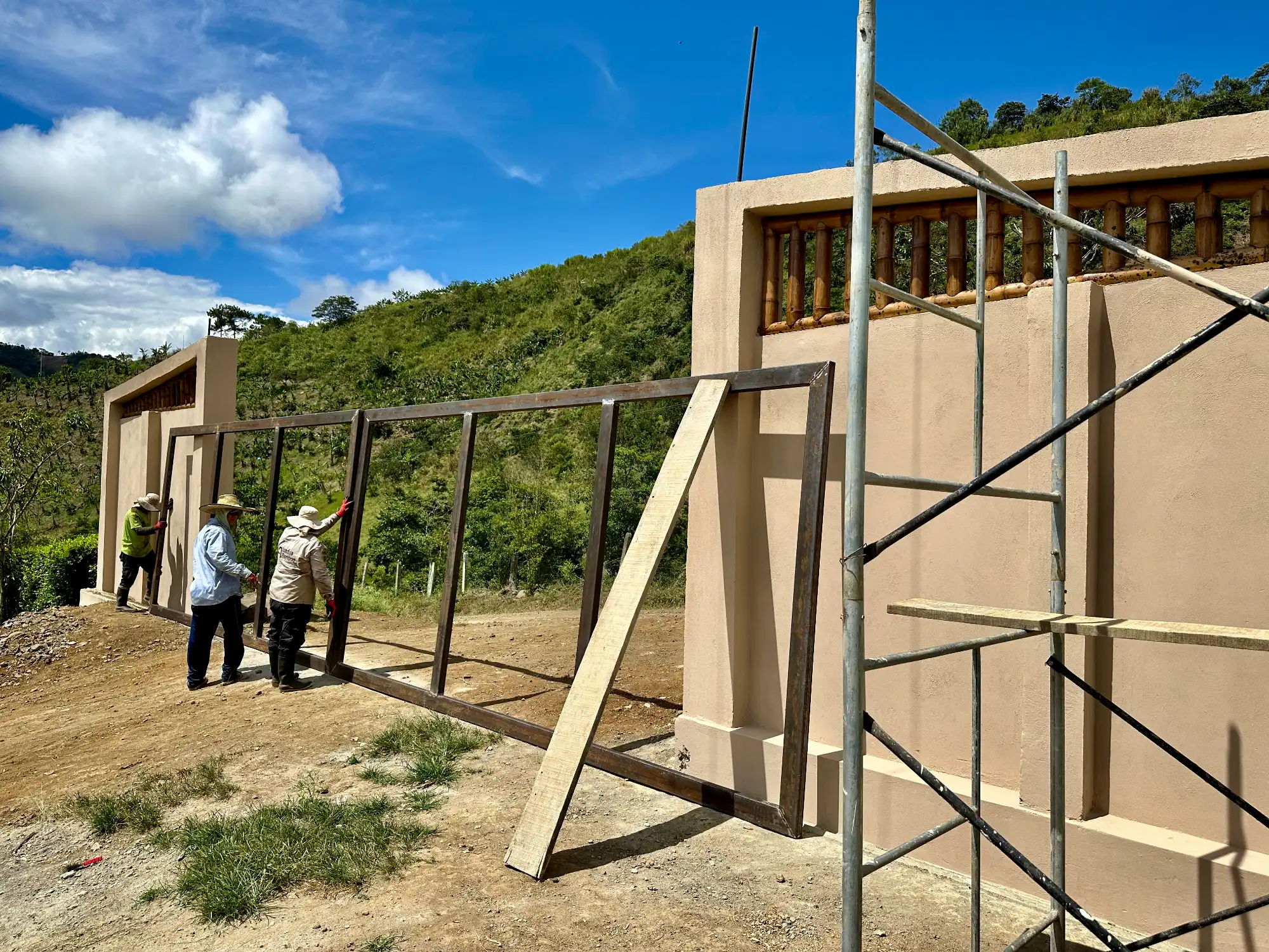 Luxury entrance gate design using premium Guadua Bamboo in Colombia