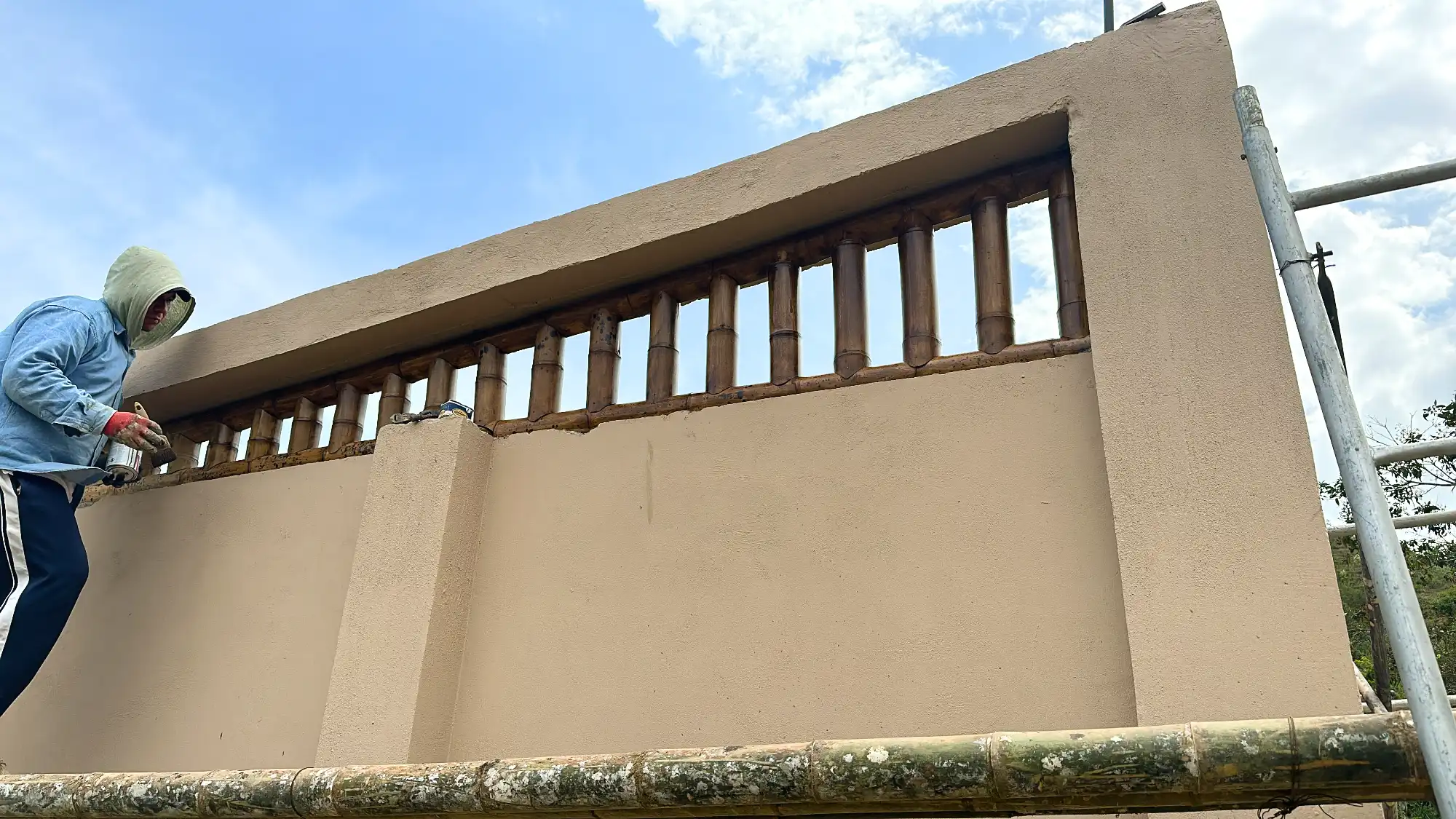 Luxury entrance gate design using premium Guadua Bamboo in Colombia