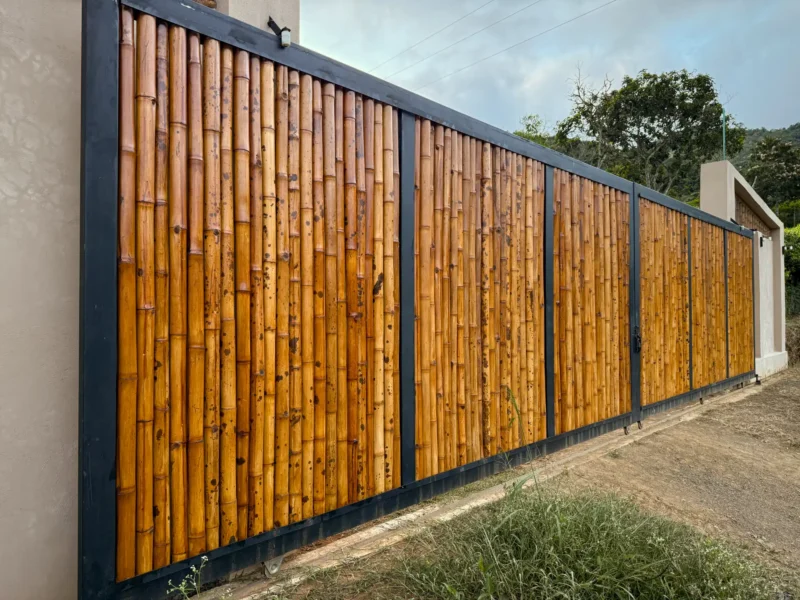 Luxury entrance gate design using premium Guadua Bamboo in Colombia