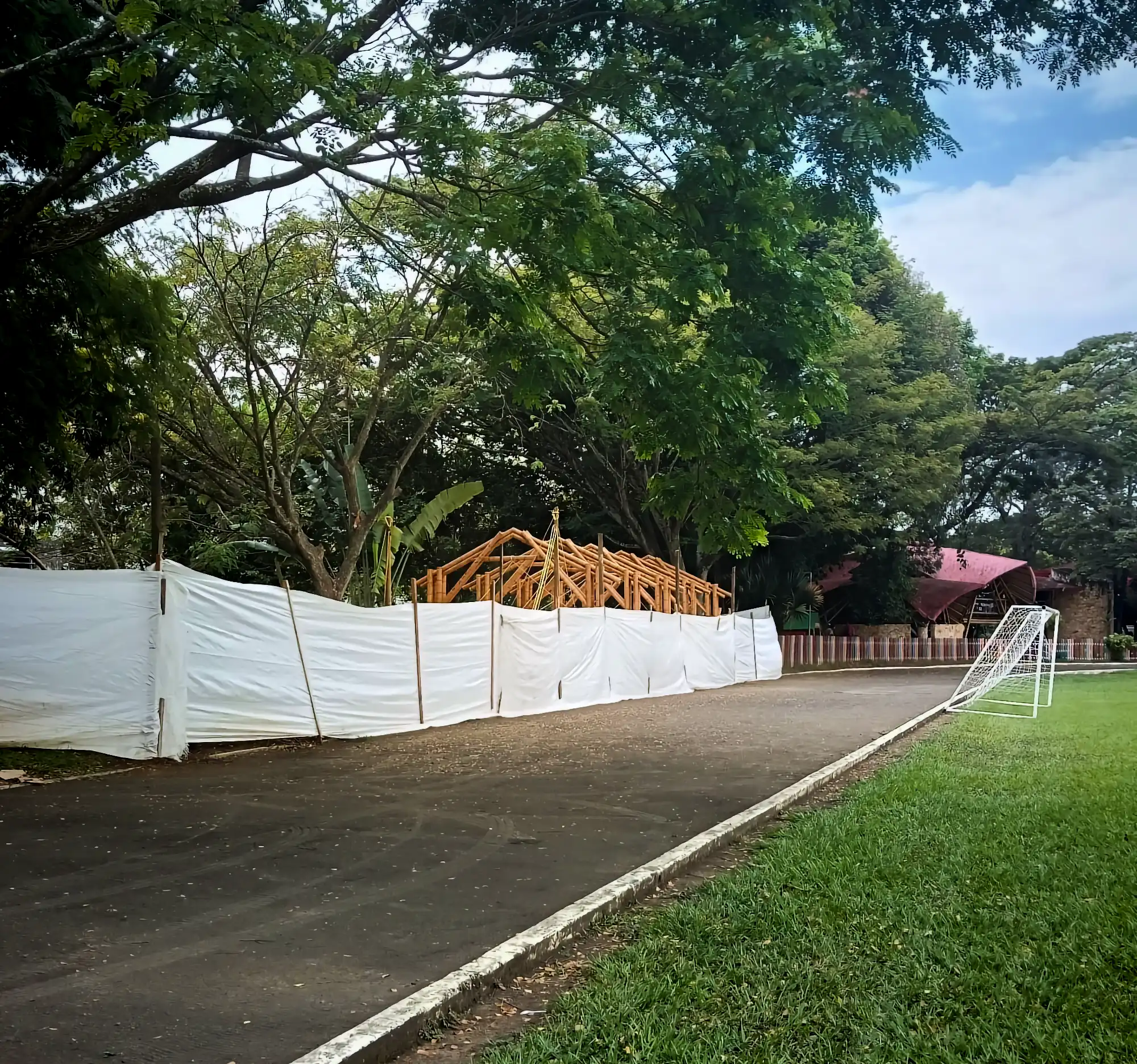 Lifting the prefabricated bamboo structures into position on site